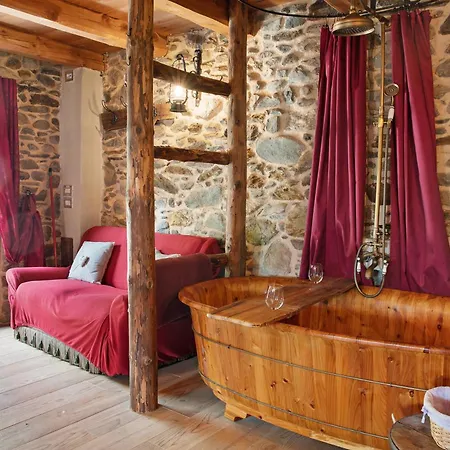 Bed & Breakfast Deluxe - Cuore Selvatico 3*